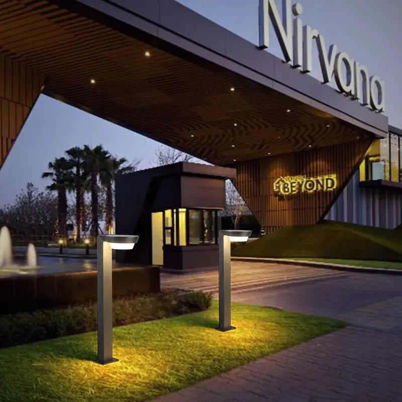 Outdoor Solar Garden Lights - Waterproof Aluminum Design